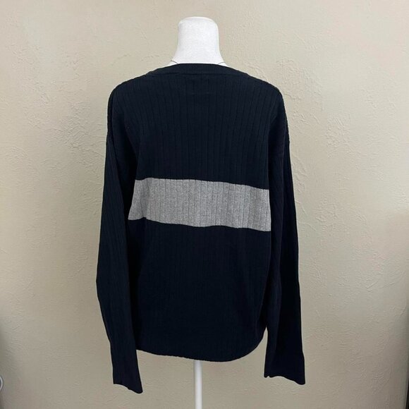 Navy blue 90s Gap oversized sweater with grey stripe detailing - Picture 4 of 7